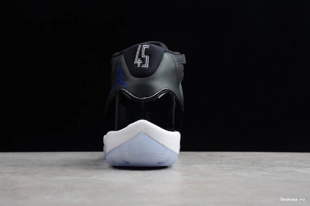 Jordan Retro (2016) Space 11 378037-003  Jam 0824